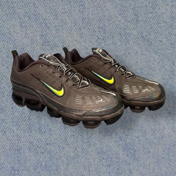 Nike Air VaporMax 360 Men’s Black Iridescent Sneakers Size 10
